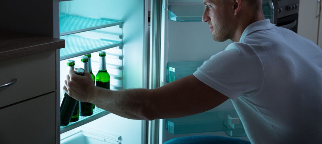 Băuturile alcoolice pe care nu ar trebui să le pui niciodată în congelator. Ce se întâmplă cu ginul, tequila și whisky-ul