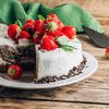 5 rețete de tort de înghețată pe care le poți pregăti rapid pentru petrecerile de vară / Pot fi adaptate ușor în funcție de preferințe și de ingredientele disponibile