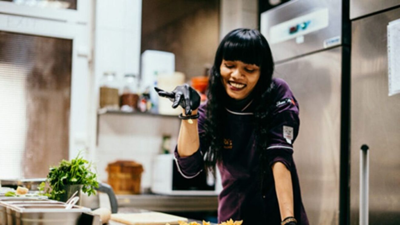 De la sala de mese la comenzile online. Cum reușește un restaurant de familie să crească fără să renunțe la identitatea sa culinară