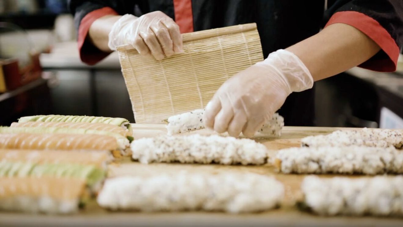 Bucătăria japoneză, dincolo de rețete / O experiență educativă pentru elevii români cu profil gastronomic