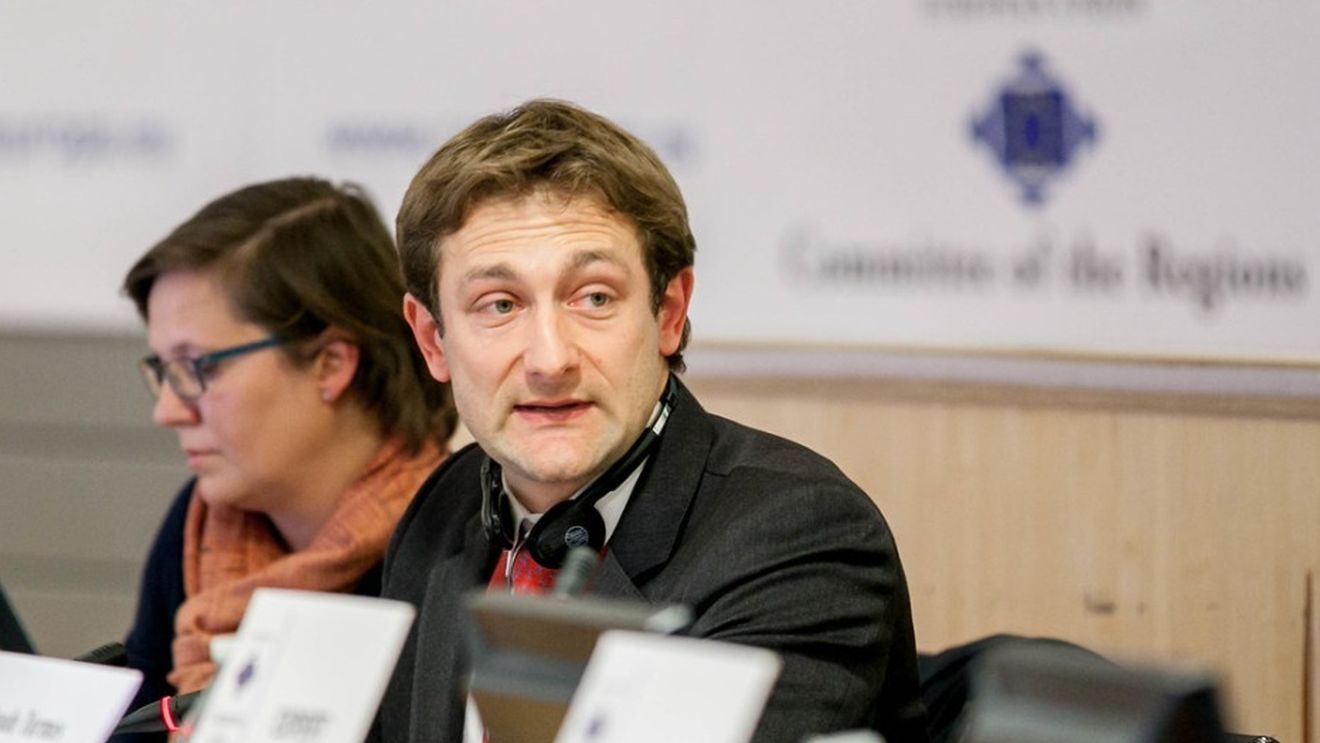 ANALIZĂ | Ce așteptări sunt de la noul comisar european pentru agricultură? Christophe Hansen va fi audiat luni, 4 noiembrie / Reconcilierea intereselor fermierilor și ale activiștilor de mediu, dar și pactul Green Deal ar putea fi prioritare