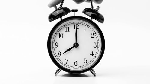 Ne îngrășam dacă mâncăm după ora 20 seara? Nutriționistă: „Ritmul circadian poate influența digestia și metabolismul anumitor nutrienți”