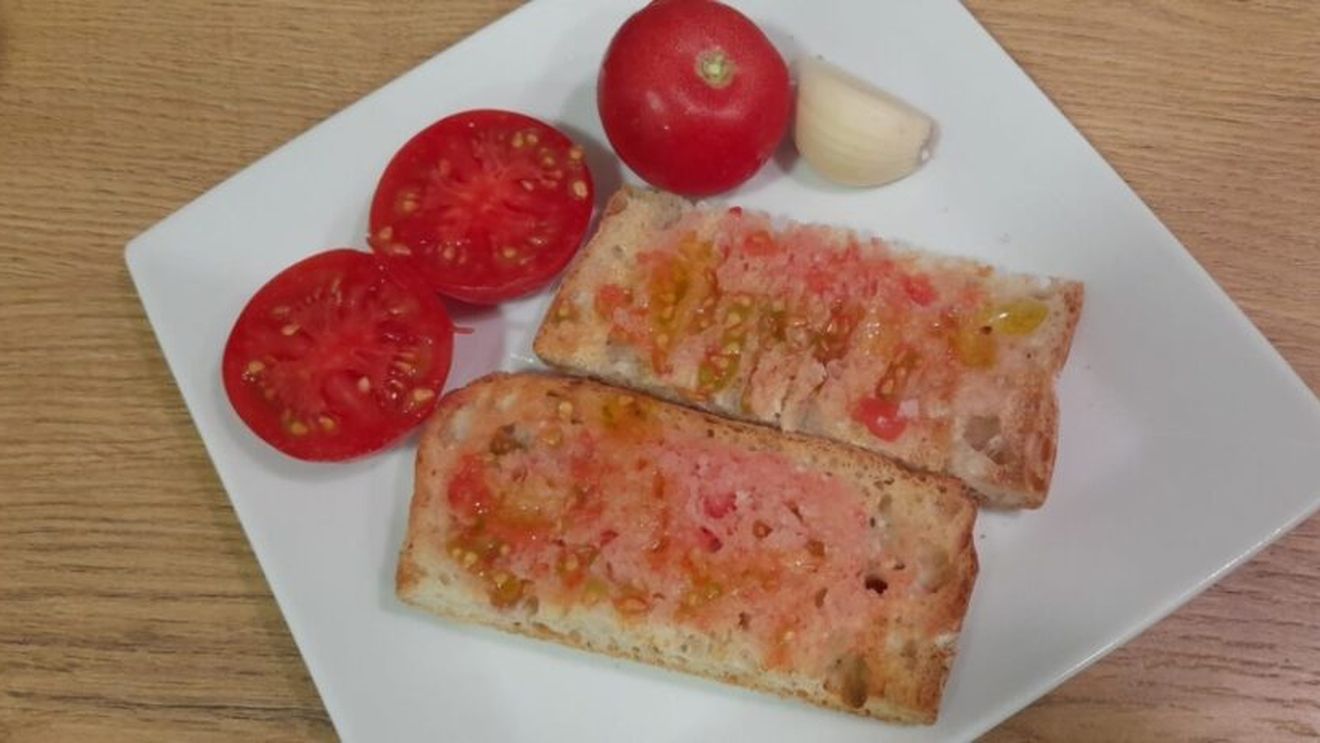 Rețetele Juanitei: Pan con tomate, ruda spaniolă a bruschettei italiene