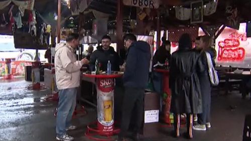 VIDEO | Piața Obor se transformă, de la o zonă tradițională la un „food court” modern