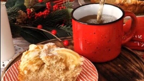 FOTO-VIDEO | Prăjitură cu mere, simplă, ușor de pregătit și cu gust de copilărie