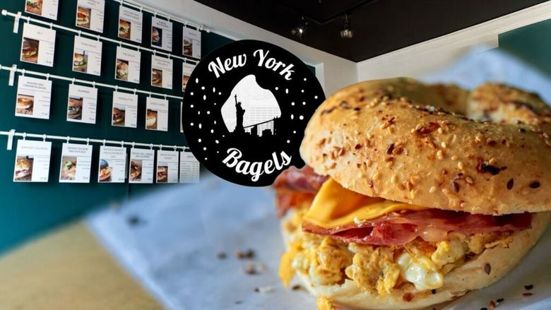 FOTO | Alina Kelemen a lăsat America pentru Cluj și a adus cu ea gustul de New York. Cum a transformat bagelul într-o afacere de familie: „Eu știam cum să-l mănânc, nu știam să-l fac” / „La început, oamenii îl vedeau doar ca pe un covrig”