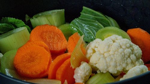 Zece legume și alimente vegetale ale lunii ianuarie și motive justificate să le mănânci/ Te ajută să slăbești, sunt ieftine, gustoase și versatile  