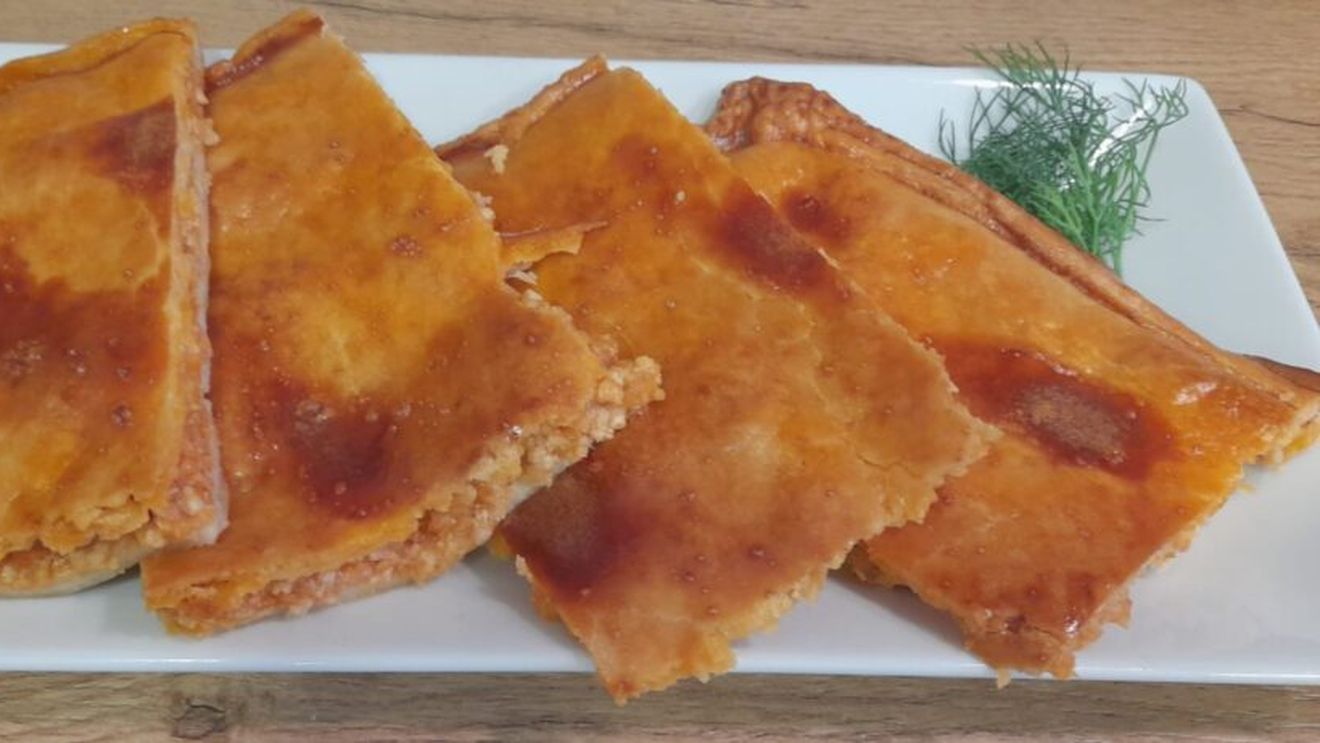 Rețetele Juanitei: Empanada cu carne. Plăcinta pe care spaniolii au furat-o de la argentinieni. Sau invers