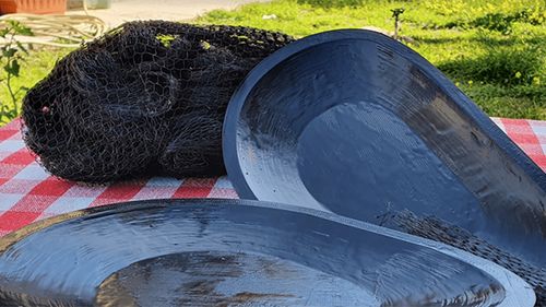 Reciclare creativă. V-ați gândit vreodată că v-ați putea așeza pe un fotoliu făcut din cochilii de midii?