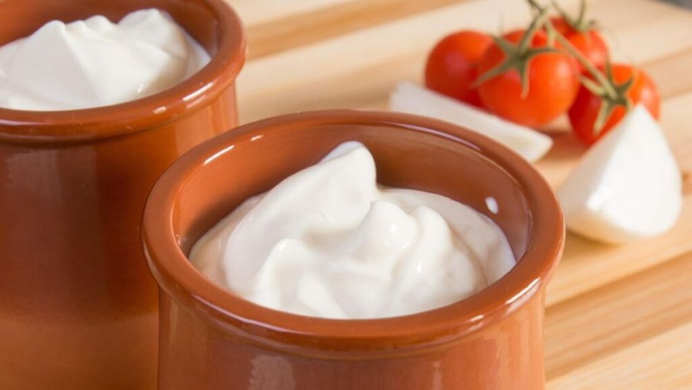 ABC în bucătărie. Cum și cu ce se poate înlocui smântâna în rețete, în funcție de tipul de preparat