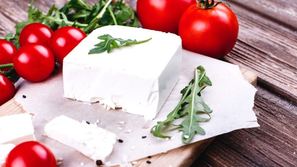 Producătorii greci de feta, îngrijoraţi de volumul exporturilor, după noile tarife vamale impuse de SUA