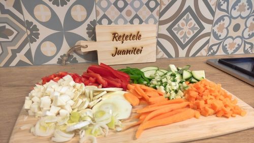 VIDEO | ABC în bucătărie/ Cum curățăm și tocăm legumele/ Câte feluri de tăieturi se folosesc în procesul de gătire