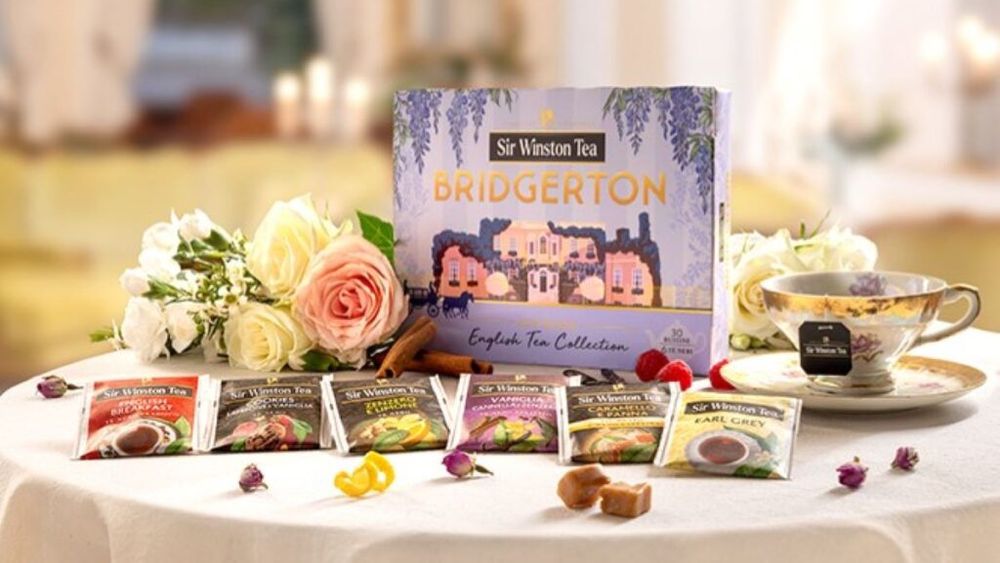 Apar tot mai multe ceaiuri sub brandul Bridgerton, numele serialului de pe Netflix inspirat din stilul de viață englez care a marcat epoca victoriană. Primele au apărut în SUA, iar de curând s-a lansat o colecție în Italia, disponibilă și online