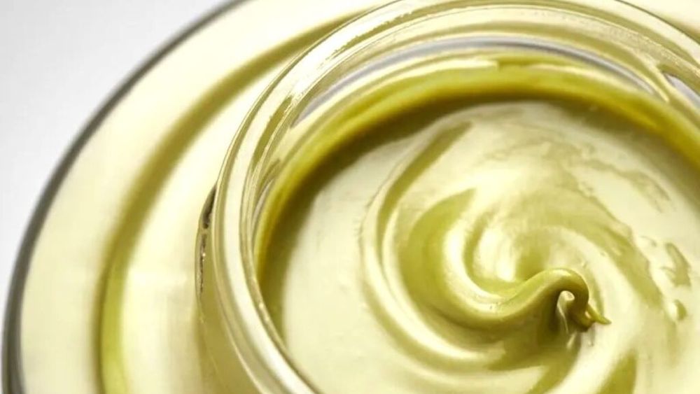 Cum prepari o delicată și rafinată cremă de fistic de asortat cu cozonacul la masa de Crăciun