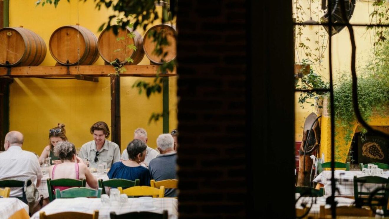 Atena gastronomică, ofertată turiștilor în cadrul unor tururi culinare/„Mâncarea te ajută să înțelegi oamenii” - turist londonez