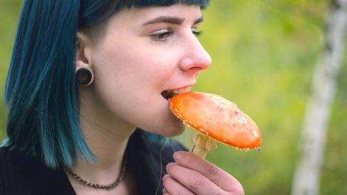 O australiancă, găsită vinovată de o triplă crimă cu ciuperci otrăvitoare / Femeia a fost acuzată de uciderea părinţilor şi unei mătuşi a soţului său, de care era despărţită