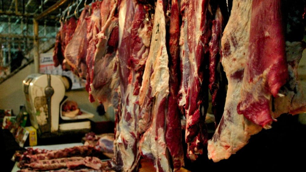 Prețurile globale la alimente au crescut, în iunie: carnea s-a scumpit cu 2,1%, iar uleiurile vegetale cu 2,3% față de luna mai/ Comerțul mondial cu cereale este estimat la 486,9 milioane de tone, în creștere cu 1,2%