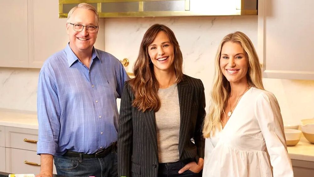 VIDEO / Once Upon a Farm, compania alimentară în care este asociată actrița Jennifer Garner, și-a făcut debutul la Bursa din New York. Artista urmează un stil de viață echilibrat și îmbină cinematografia cu activitatea antreprenorială