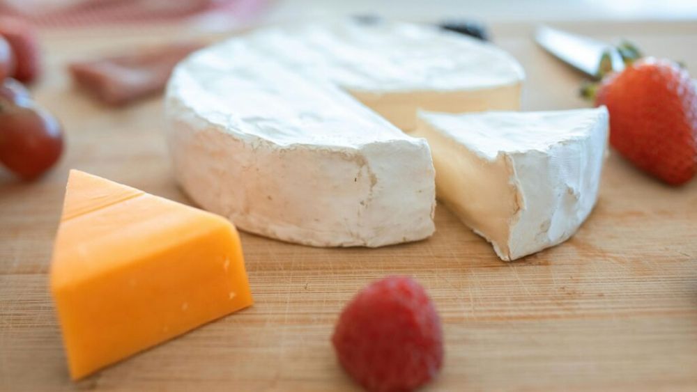 Brânzeturile franțuzești: 1.230 de specii de bacterii contribuie la bogăția acestor produse cu faimă internațională/Diversitatea microbiană, importantă și pentru dezvoltarea microbiotei intestinale a consumatorilor