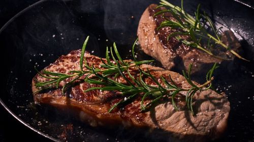 Rozmarinul este planta numărul 1 care trebuie inclusă în dietă pentru a diminua inflamația - dietetician / Ar putea ajuta la neutralizarea radicalilor liberi și la reducerea stresului oxidativ