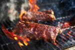 ABC în bucătărie | Greșeala de condimentare care îți poate strica grătarul / De ce aceeași rețetă nu merge pentru orice tip de carne