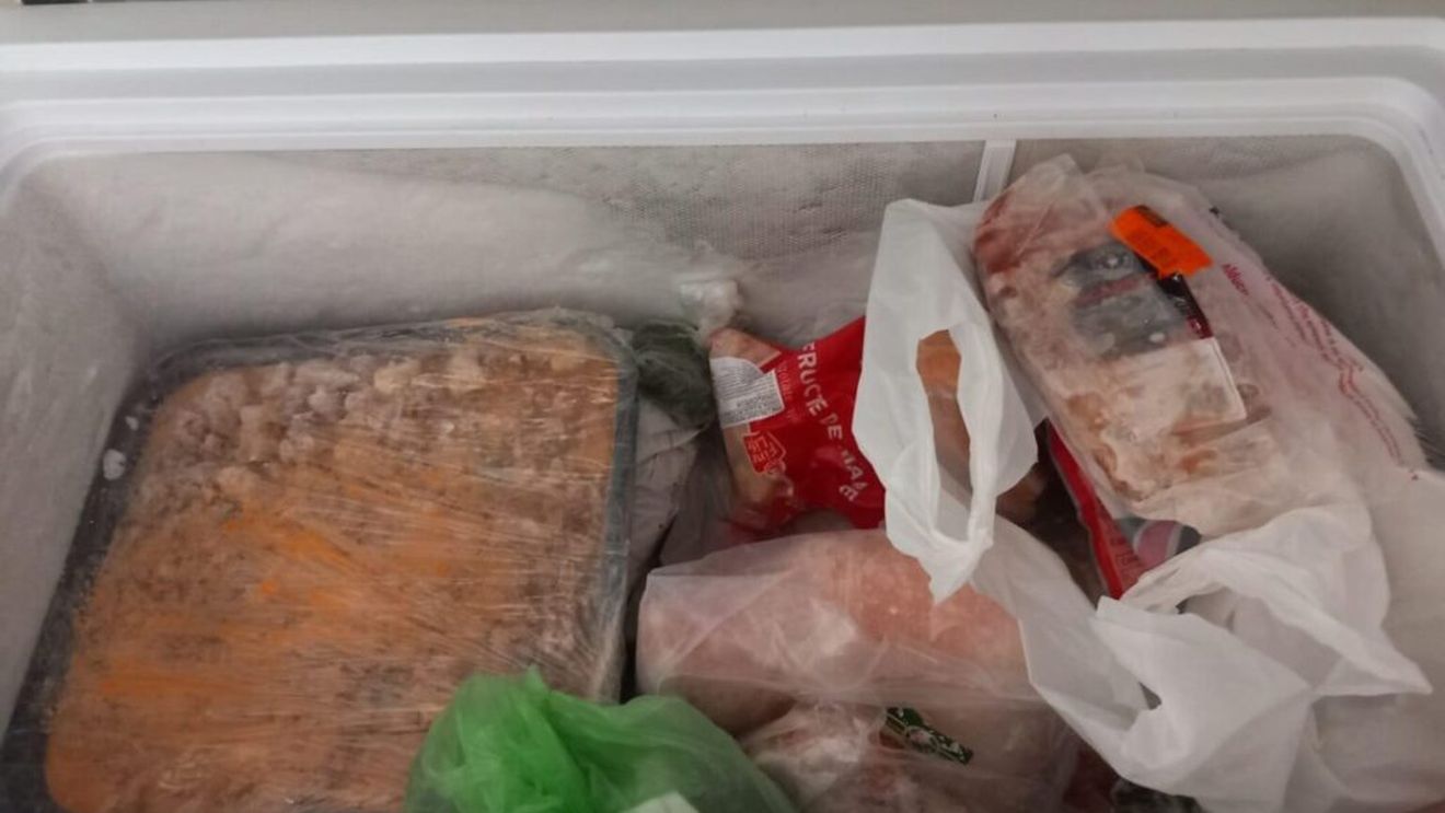 Au fost găsite produse alimentare şi medicamente expirate într-un centru pentru îngrijirea vârstnicilor din Ilfov. ANPC a oprit temporar activitatea