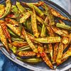 Garnitură de vară din doar patru ingrediente / Rețeta simplă de bame coapte la cuptor care cucerește tot mai mulți gurmanzi