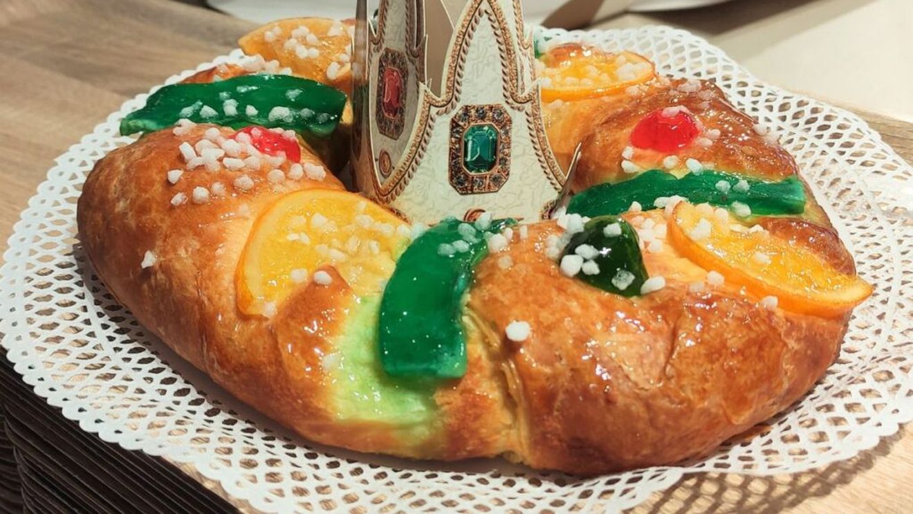 VIDEO | Epifania sau Botezul Domnului din tradiția ortodoxă coincide în credința catolică cu Ziua Regilor, când cei trei Magi au venit la Isus pentru a-i aduce daruri / Ce este Tarta Regilor care se servește la masa de 6 ianuarie și de ce are formă rotundă