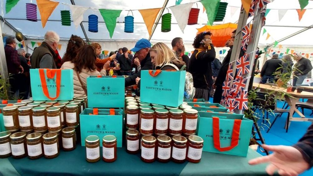 Concurs de pregătit marmeladă, organizat în Marea Britanie / Participă și un penitenciar pentru femei din Statele Unite / Festivalul, inclus în patrimoniul mondial UNESCO