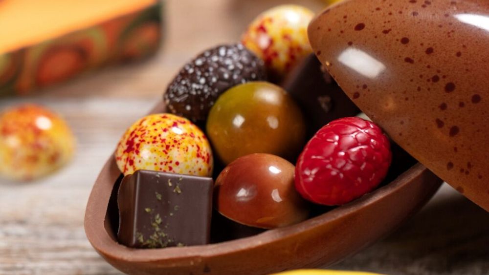 VIDEO | Vineri începe un nou „episod” din Chocolate Saga. Pralina lui Eminescu și colecția de Paști, printre „vedetele” evenimentului