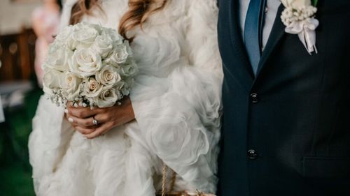 Nunțile ar putea fi interzise după ora 01:00, în Târgul Jiu / Primarul spune că ideea i-a venit după ce a participat la o petrecere în Sibiu: „Cred că e de bun-gust” / Propunerea urmează să fie dezbătută de Consiliului Local