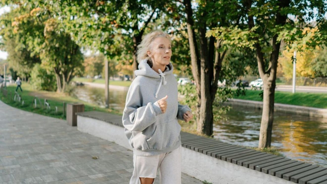 STUDIU: Reducerea consumului de alimente care conțin un aminoacid esențial, izoleucina, ar putea mări durata vieții / Șoarecii masculi au trăit cu 33% mai mult