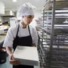 Salariile din restaurante rămân printre cele mai mici din România / Cât câștigau angajații din HoReCa în aprilie 2026