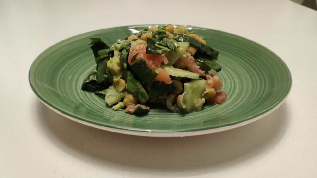 Rețetele Juanitei | Salată de năut și alte cele - arome mediteraneene pentru o zi de vară/ E fresh, gustoasă și foarte simplu de făcut