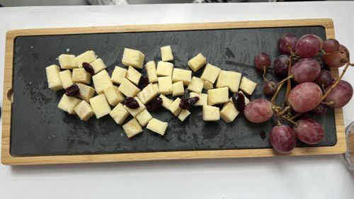 Fermier cu valoare adăugată: Frații Herțea au înființat o unitate de procesare a laptelui pe care îl obțin din ferma proprie, de 1.000 de vaci, situată în județul Tulcea/Brânzeturile sunt maturate până la 90 de zile