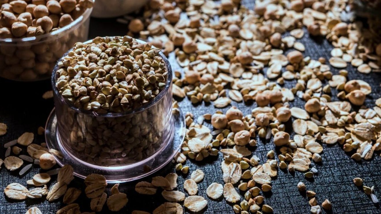 Alimente pe care ar trebui să le ai în cămară, dacă vrei să ai o alimentație sănătoasă/Te vor ajuta să gătești sănătos și să-ți planifici mesele