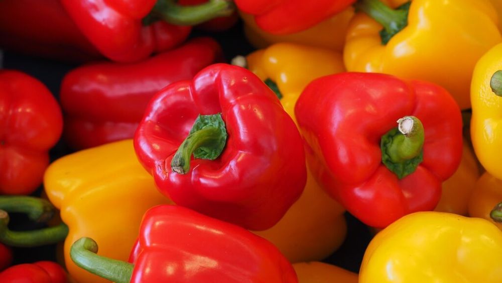 Care ardei gras are cele mai multe vitamine și cum îl alegi corect / Ce culoare are „campionul” nutrienților