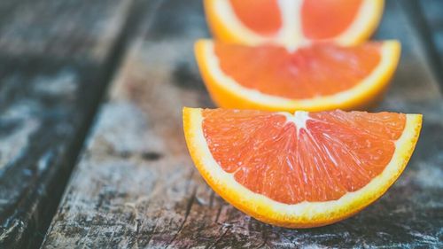 Cum să obții vitamina C necesară zilnic organismului tău, mai ales acum în sezonul răcelilor/ Alimente bogate în vitamina C