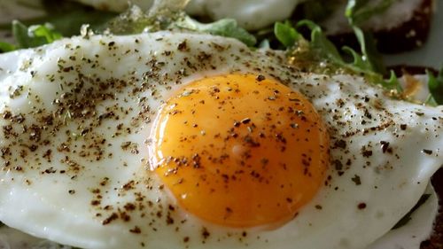 STUDIU Consumul a mai mult de 12 ouă pe săptămână nu are impact asupra nivelului de colesterol / Cum s-a ajuns la această concluzie?