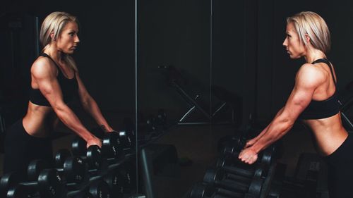 Cele mai bune 11 alimente pentru recuperarea musculară de după sală, potrivit nutriționiștilor / Plus: mâncarea care trebuie evitată după efort