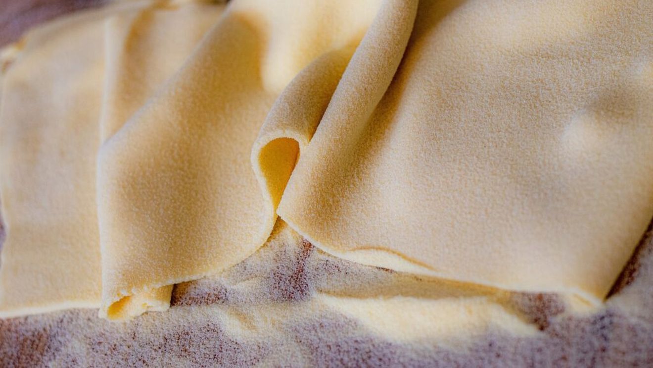 O minirevoluție este pe cale să se producă: Paste din aluat fermentat. Cum le poți face acasă adăugând maia sau aluat dospit pentru pâine. Sunt mai ușor de digerat