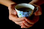Băuturile consumate foarte fierbinți pot crește riscul de cancer esofagian / Ce temperatură este considerată prea mare, potrivit unui studiu realizat de cercetători de la Universitatea Oxford 