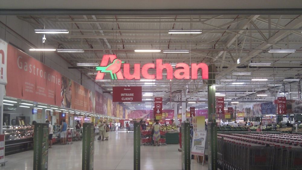 Auchan va lua locul Carrefour, în mall-ul Sun Plaza, din București / Când va fi deschis hypermarketul