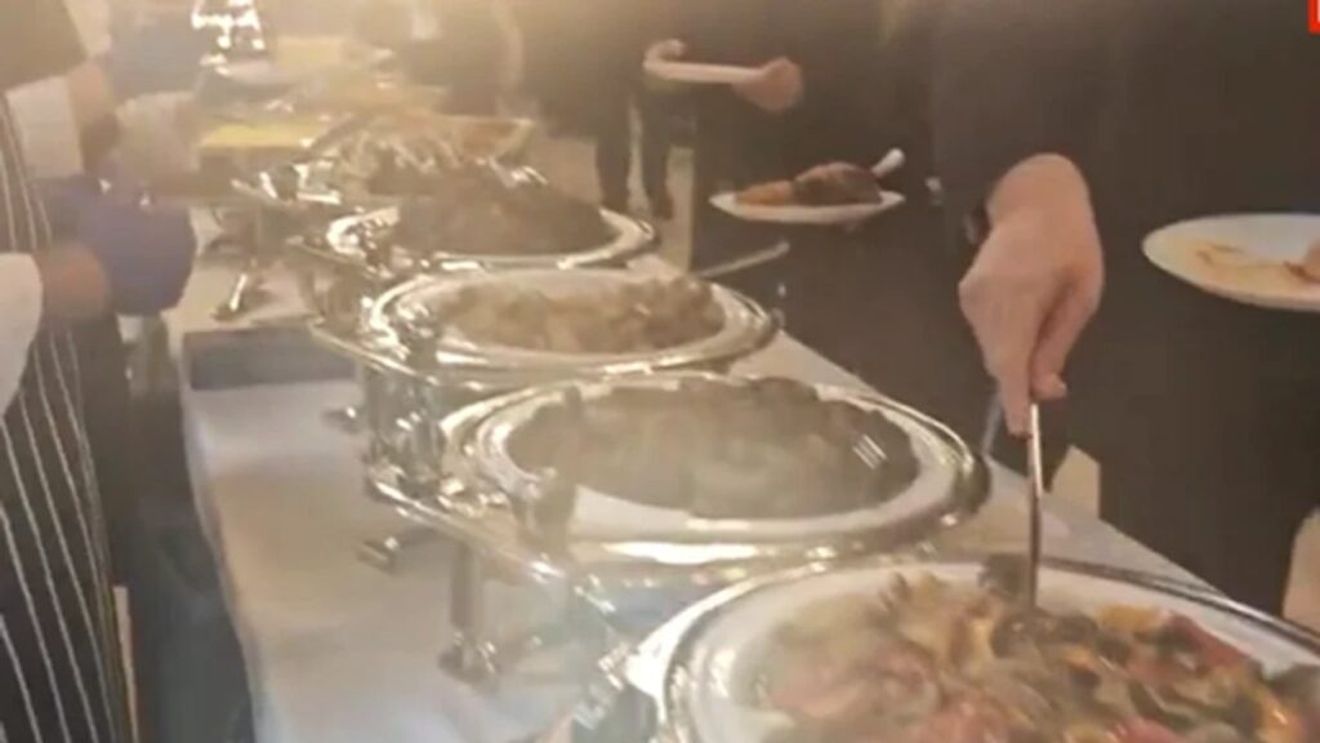 Sarmale și fasole cu ciolan, la recepția de învestire a președintelui la Cotroceni / Nicușor Dan și-a răsfățat invitații cu bucate tradiționale