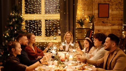 ANPC oferă consiliere on-line mediului de afaceri din HoReCa și turism, înainte de sărbătorile de iarnă/ Operatorii sunt sfătuiți să nu se lase induși în eroare de falși inspectori ANPC