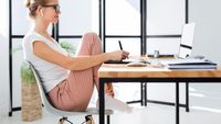 Alimentele care pot proteja inima când stai prea mult pe scaun / Studiul care schimbă perspectiva asupra sedentarismului