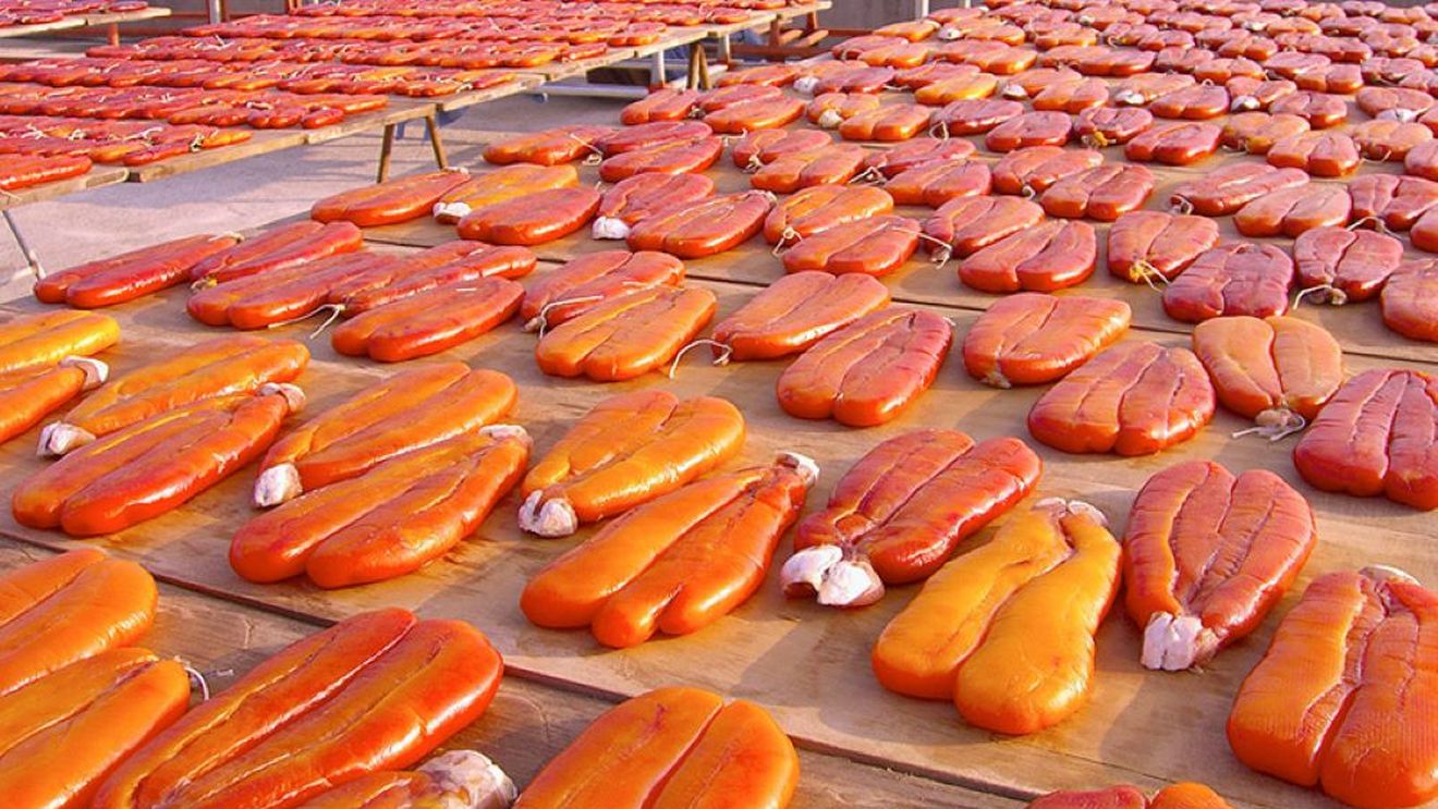 Din icrele de pește italienii nu fac salată, ci le sărează și le pun la uscat. Așa se naște bottarga, o delicatesă ale cărei secrete se transmit de la o generație la alta în Sicilia și Sardinia de mii de ani