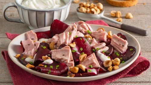 VIDEO | Cum salvezi legumele și brânzeturile din frigider după mesele de sărbători, cu ajutorul tonului / Idei de prânz și cină