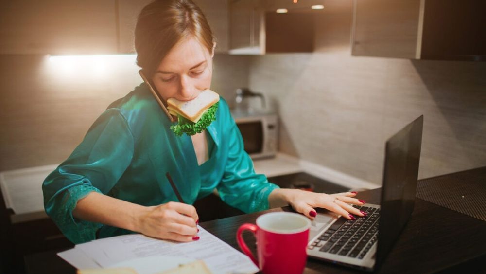 Nutriția este secretul menținerii sănătății / Cinci trucuri pentru femeile ocupate, care sunt mereu pe fugă