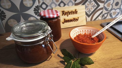 Rețetele Juanitei | Zacusca fără ceapă sau lyutenitsa bulgărească - o variantă de zacuscă, preparată cu puțin ulei și mult gust